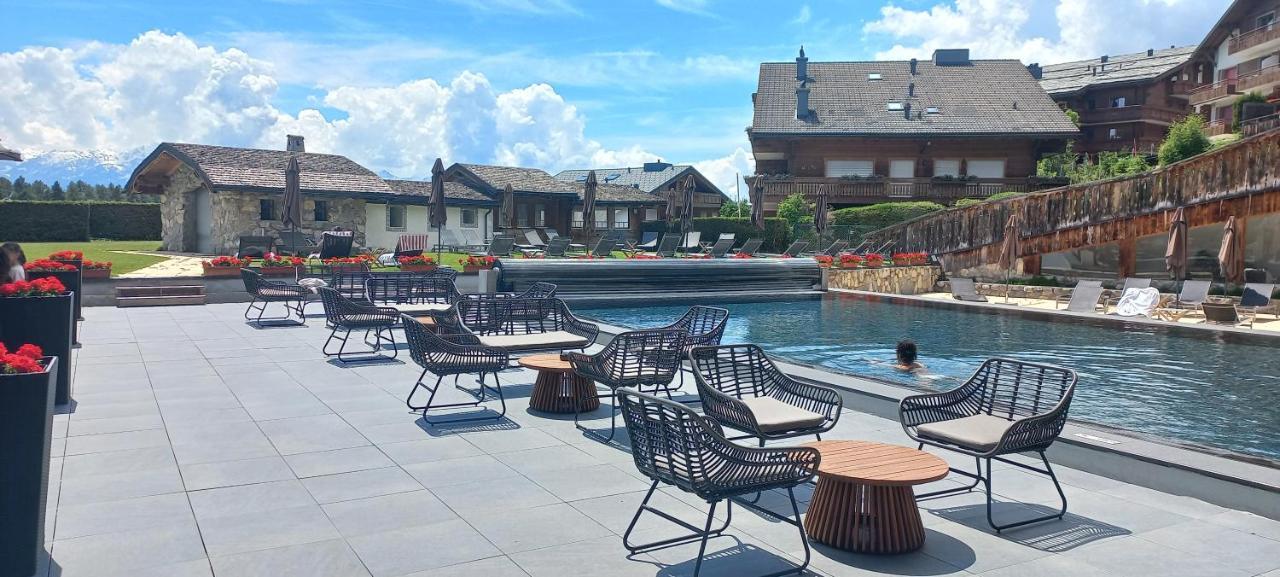 Apartment 24 Hotel Etrier Pool & Spa Crans-Montana Esterno foto